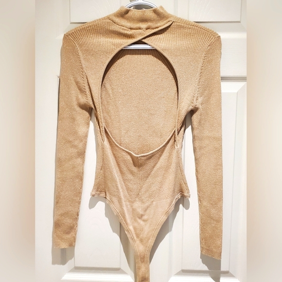 Gold sparkle open-back bodysuit - Picture 1 of 7